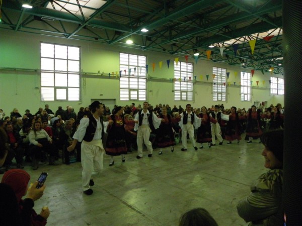 Χορευτικά τμήματα του Δήμου Περιστερίου.